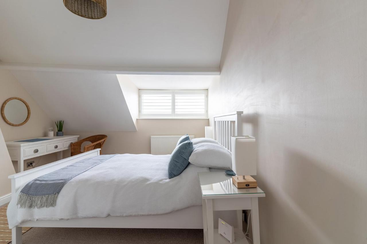 Stowaways Loft Apartment Whitby Exterior foto
